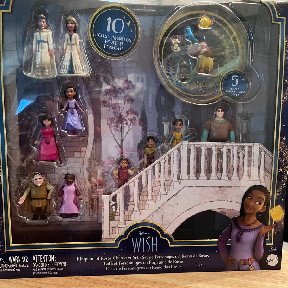 Disney Pink and Purple Action Figures Playset